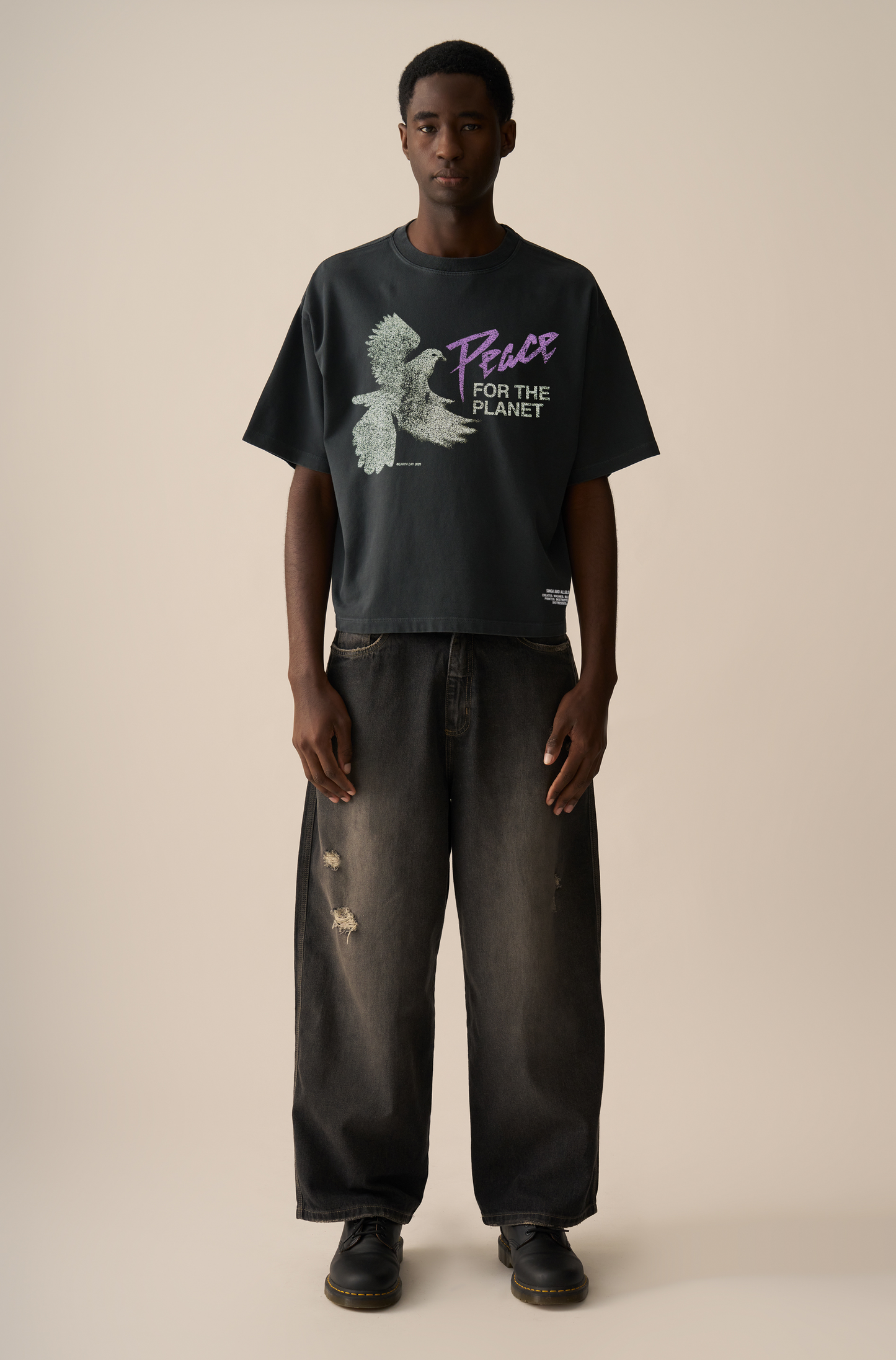 Camiseta Boxy Over SINGA x ALLGLORY For The Planet Preto Cationizado