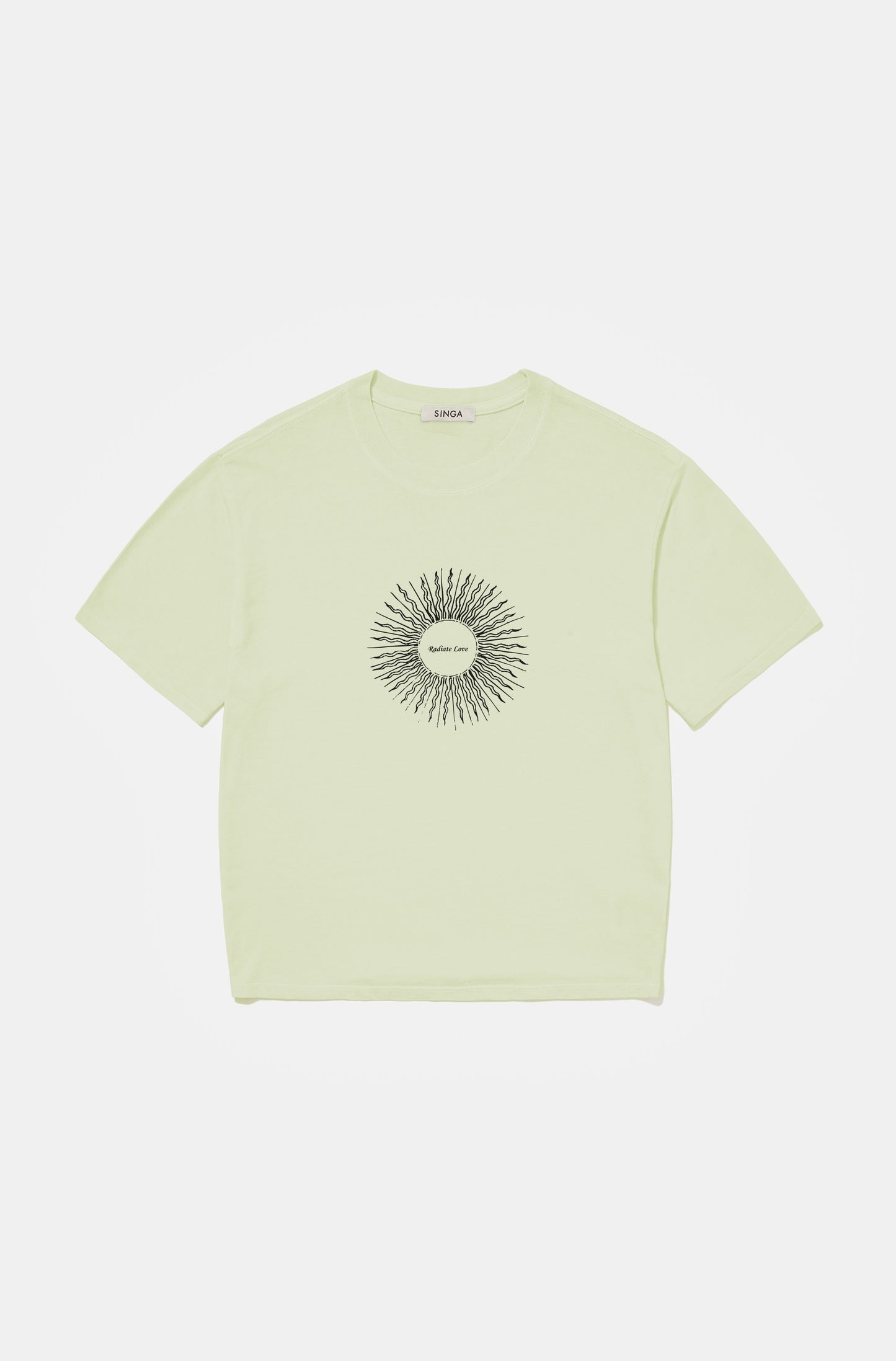 Camiseta Boxy Regular Radiate Love