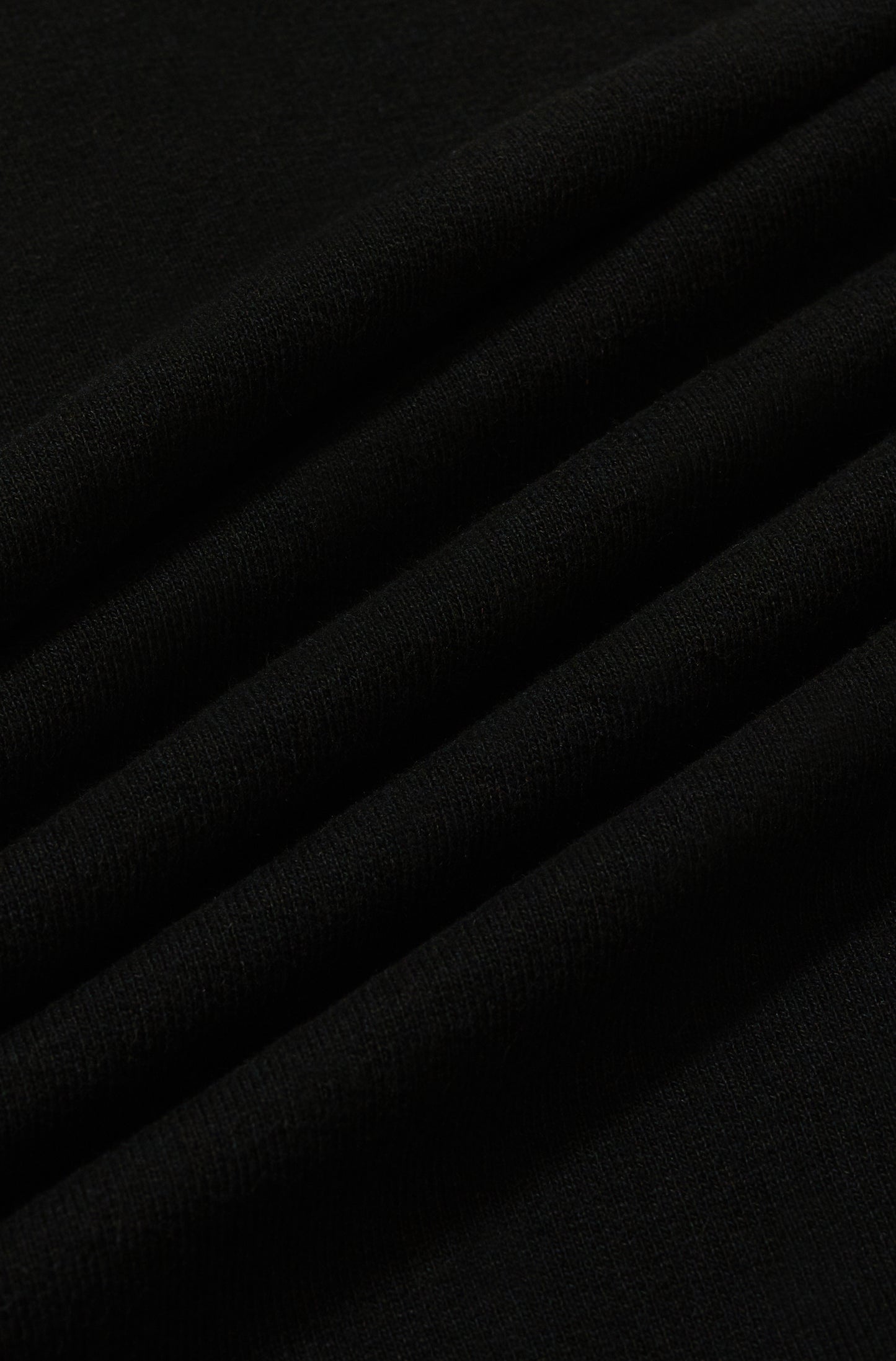 OVER RAGLAN PUNHOS - PRETO