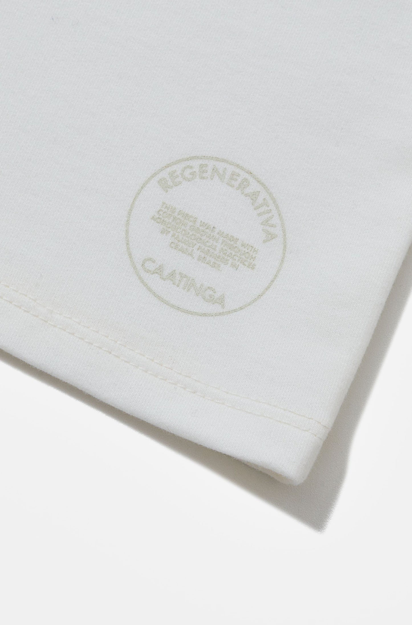 Camiseta BOXY Regular  REGENERATIVA™ OFF-WHITE